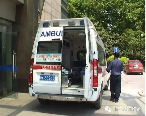 五一假期，杭州一工地的起重機(jī)吊機(jī)倒塌，造成1人重傷，3人輕傷